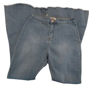 NEW OLLY Z XL denim jeans bell bottoms flare OLLY Z.